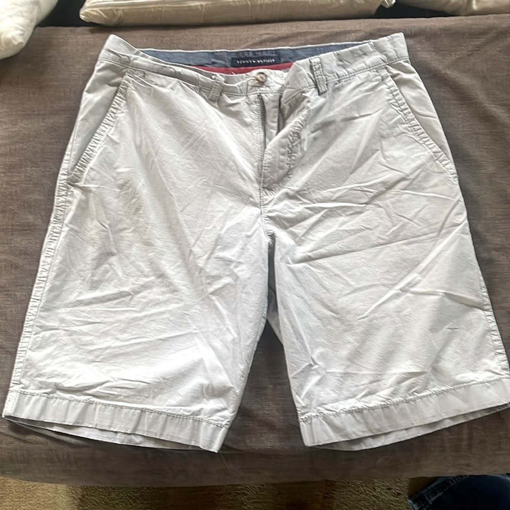 Tommy Hilfiger shorts size 34 great shape no stains or wear.